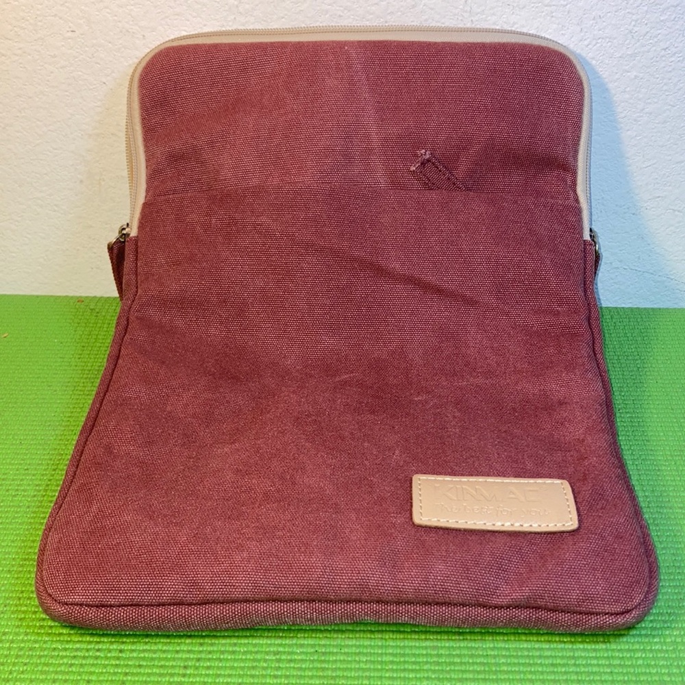 Red wine kin Mac the best for you laptop case 13”X 10” w/ zip front compartment